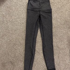 Lululemon wunder under thermals size 4